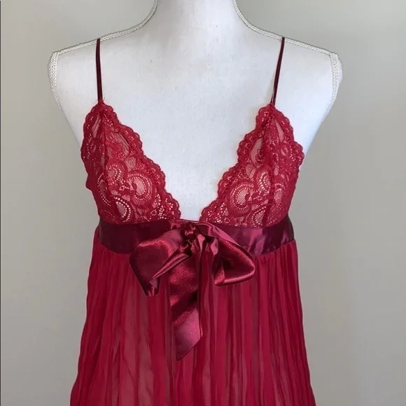 Victoria’s Secret Pleated Babydoll Top